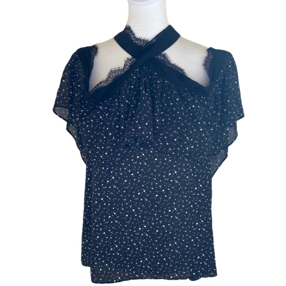 BAR III cold shoulder blouse. Criss-cross neck. Black/white pattern.Size L. - Picture 1 of 15